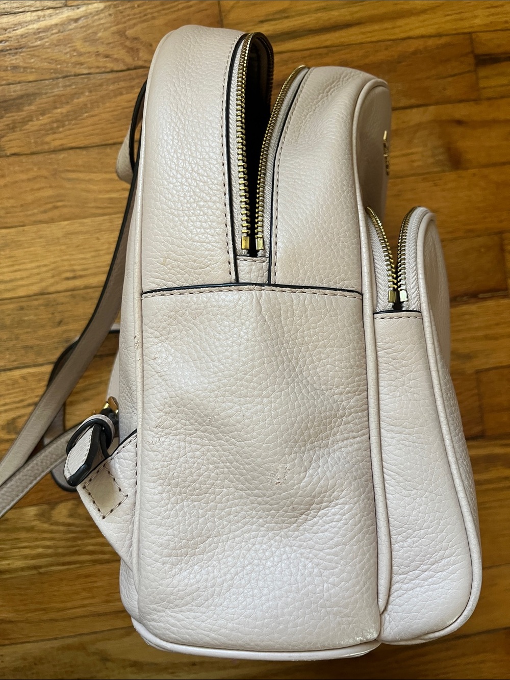 Michael Kors Light Pink Pebbled Leather Backpack with Gold Logo - Picture 8 of 11
